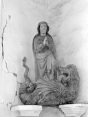 Statue (d'applique, petite nature) : sainte Marguerite issant du dragon, chapelle Notre-Dame (Séglien)