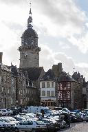 Deux maisons, 2, 4 parvis Saint-Jean (Lamballe fusionnée en Lamballe-Armor en 2019)