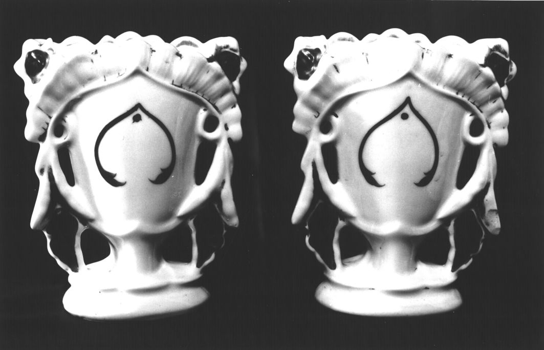 Deux paires de vases d'autel, chapelle Saint-Gildas (Guégon)