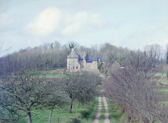 Manoir An Noblans, Ty ar Bonniec (Brélidy)
