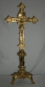 Garniture d'autel : croix d'autel, 6 chandeliers d'autel