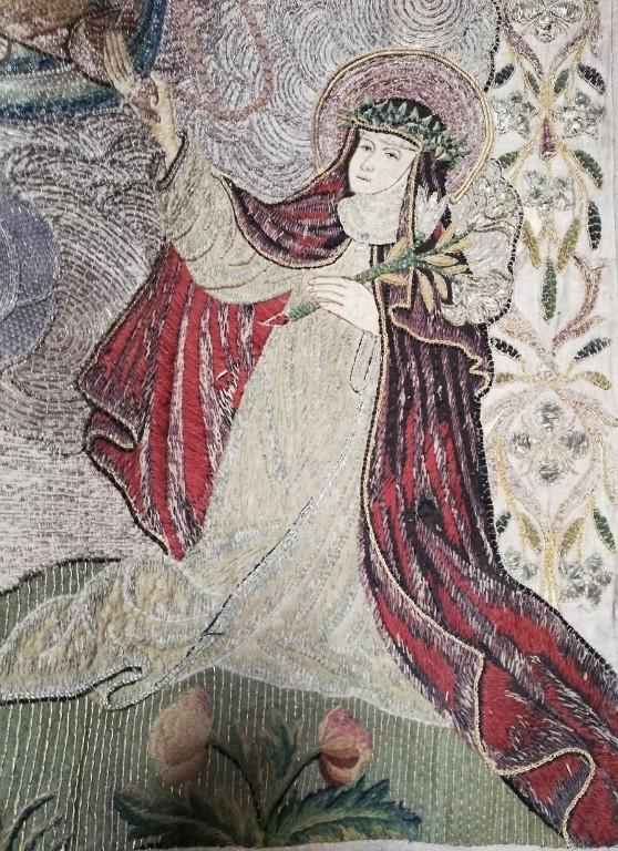 Bannière : Donation du Rosaire, Christ en Croix, église Notre-Dame (Plouëc-du-Trieux)