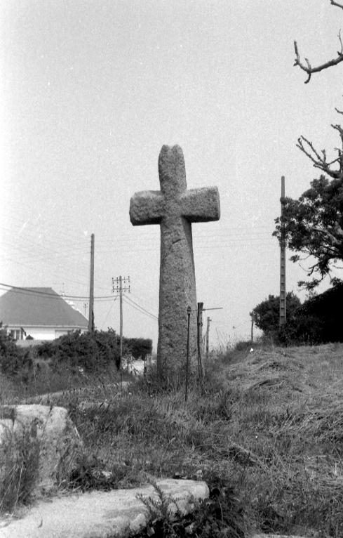 Croix de chemin, Brélévenez (Cléder)
