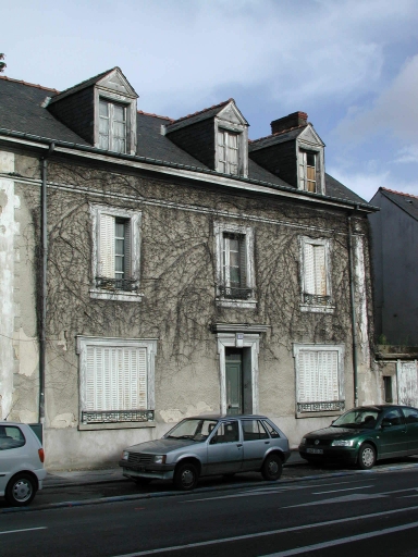 Maison, 111 rue de Fougères, le Pigeon-Blanc (Rennes)