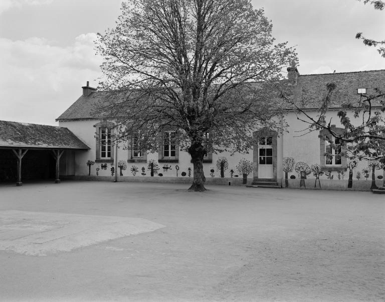 Mairie, école, 6 route de Surzur (Noyalo fusionnée en Theix-Noyalo en 2016)