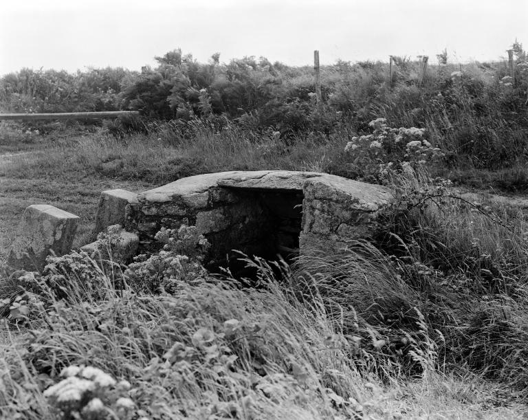 Fontaine, à l'est de Porz Ar roc'h (Île-de-Batz)