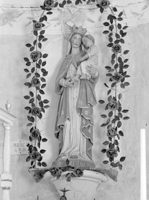 Statue (d'applique, petite nature) : Vierge à l'Enfant, dite Notre-Dame de Délivrance (1), chapelle Notre-Dame-de-Délivrance (Neulliac)