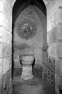 Fonts baptismaux (cuve baptismale à infusion), chapelle Saint-Michel (Glomel)