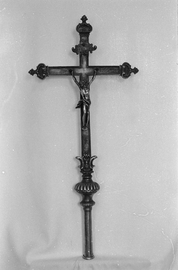 Croix de procession (1), église paroissiale Sainte-Madeleine (Dinéault)