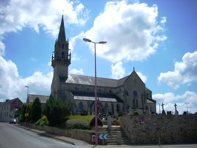Église paroissiale Saint-Nicolas, place Saint-Nicolas (Saint-Thonan)