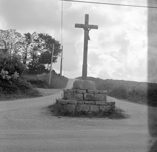 Croix de chemin, Kervao (Plogonnec)
