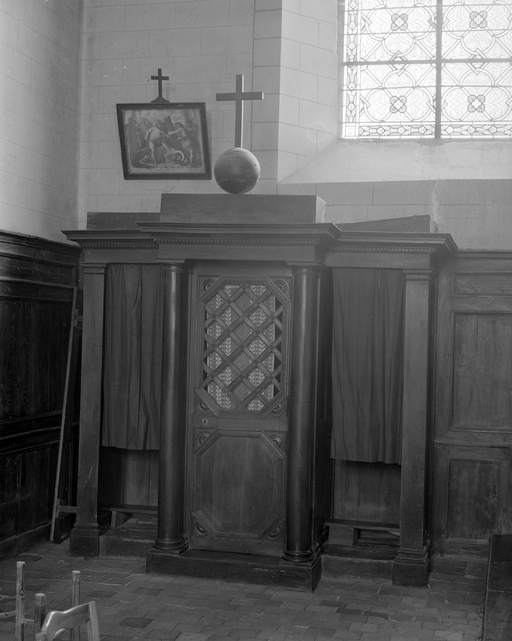 Confessionnal (2), église paroissiale Notre-Dame (La Couyère)