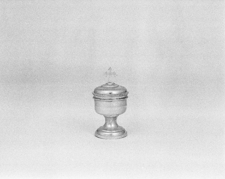 Ciboire des malades 2, église paroissiale Saint Servais (Saint-Servant-sur-Oust)