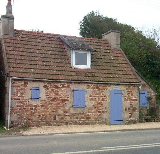 Maison, route de Perros (Louannec)