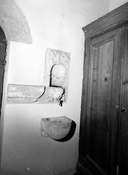 Lavabo en niche, église paroissiale Saint Pierre (Maël-Carhaix)