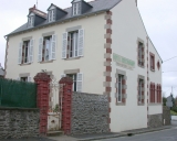 Ancien hôtel de voyageurs, 27 rue Pasteur (Etables-sur-Mer fusionnée en Binic-Etables-sur-Mer en 2016)