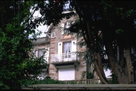 Ancienne maison de villégiature, dite Les Goélands, actuellement hôtel de voyageurs, dit La Goélette, 47 rue de la Colonne (Saint-Cast-le-Guildo)