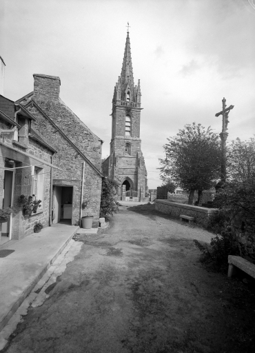 Eglise paroissiale Saint Pierre, Bothoa (Saint-Nicolas-du-Pélem)