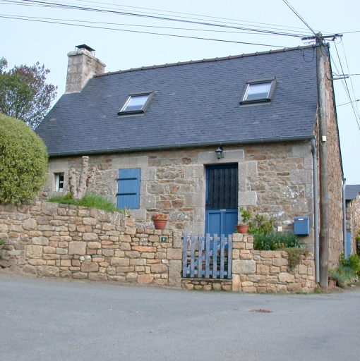 Maison, route de Kerjean ; route de Kerlucun (Louannec)