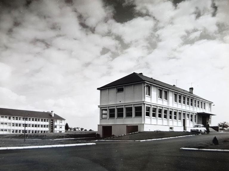 Lycée professionnel Bertrand Duguesclin, 50  rue Pierre Allio (Brec'h)
