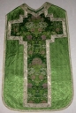 Ornement vert 2 : chasuble, bourse de corporal, étole, manipule, voile de calice