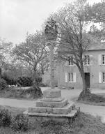 Les croix monumentales et calvaires sur la commune de plouénan