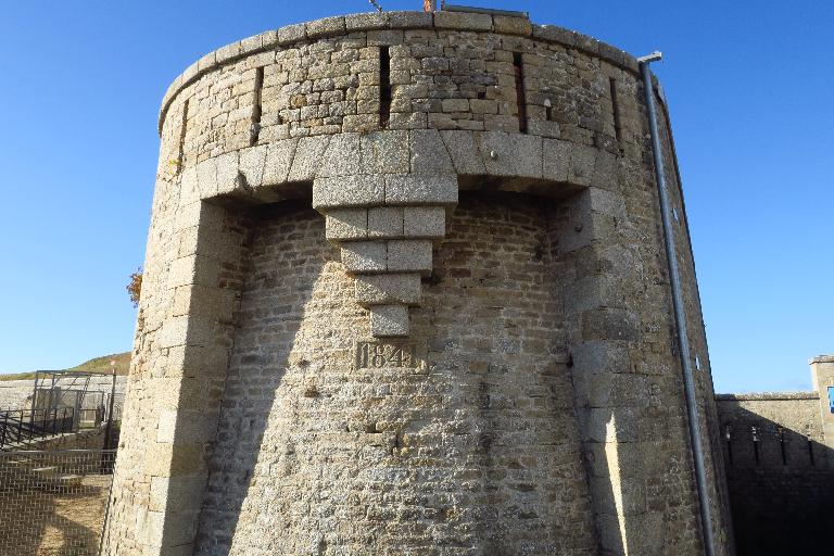 Présentation de l'opération d'Inventaire des fortifications littorales du milieu du 19e siècle dans les îles de Bretagne Sud (1830-1870)