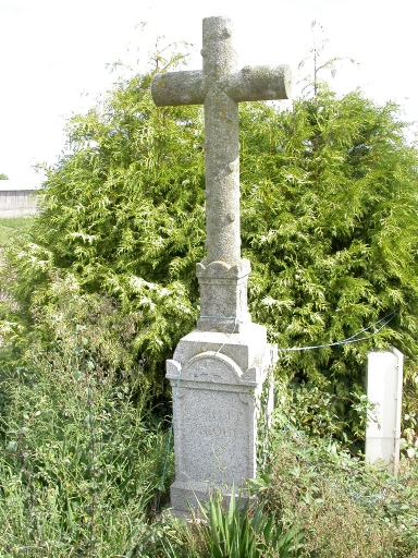 Croix de chemin, le Bois Monsieur (Guipel)