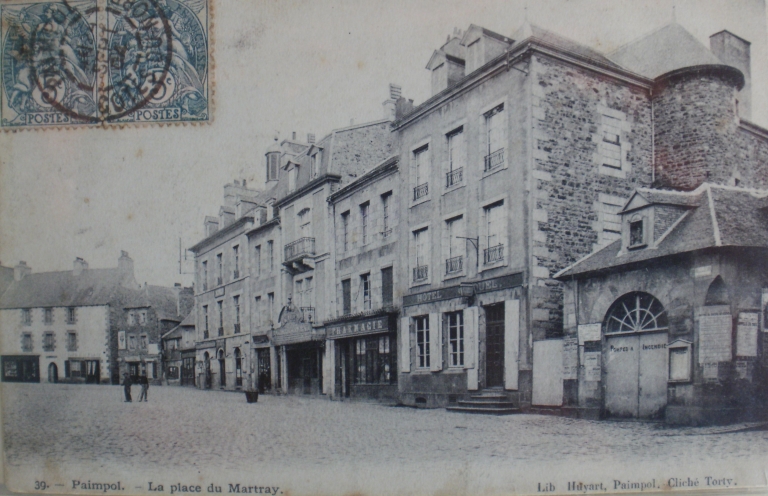 Maisons de la place du Martray (Paimpol)