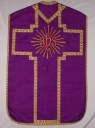 Ornement violet 1 : chasuble, bourse de corporal, étole, manipule, voile de calice