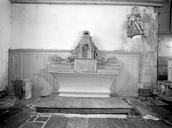 Exposition, gradins d'autel (3), tabernacle, église paroissiale Saint-Blaise (Bulat-Pestivien)