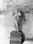 Statue : ange, chapelle et fontaine Saint-Urlo (Lanvénégen)
