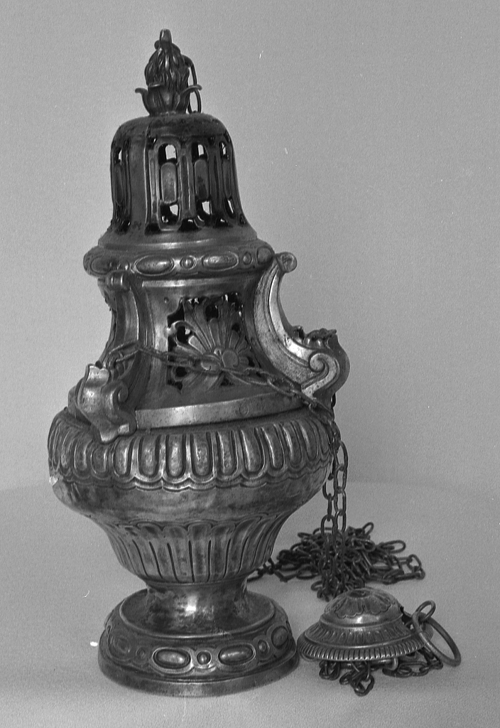 Encensoir, église paroissiale Saint-Jérôme (Cast)