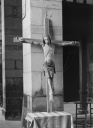 Croix 3 : Christ en croix, église paroissiale Saint-Pierre (Spézet)