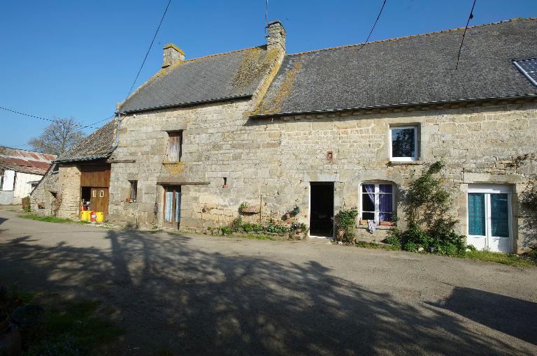 Ferme, les Champs Blancs (Tremblay fusionnée en Val-Couesnon en 2019)