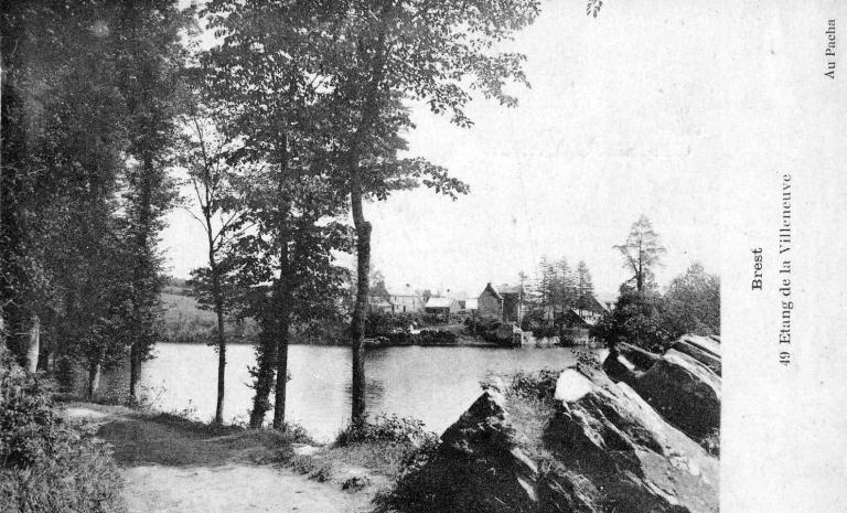 Forges puis usine, puis école des pupilles de la Marine, puis "Centre Marine", actuellement service de santé des armées et centre du service militaire volontaire de Brest, la Villeneuve (Guilers)