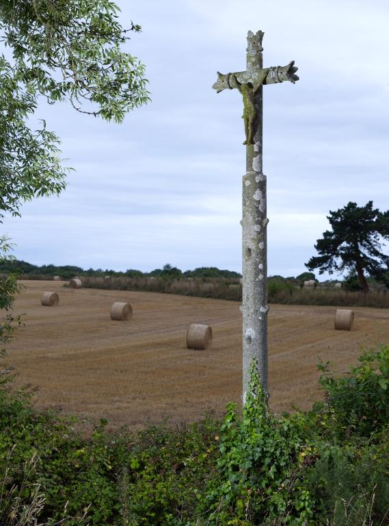 Les croix de la commune de Coatréven