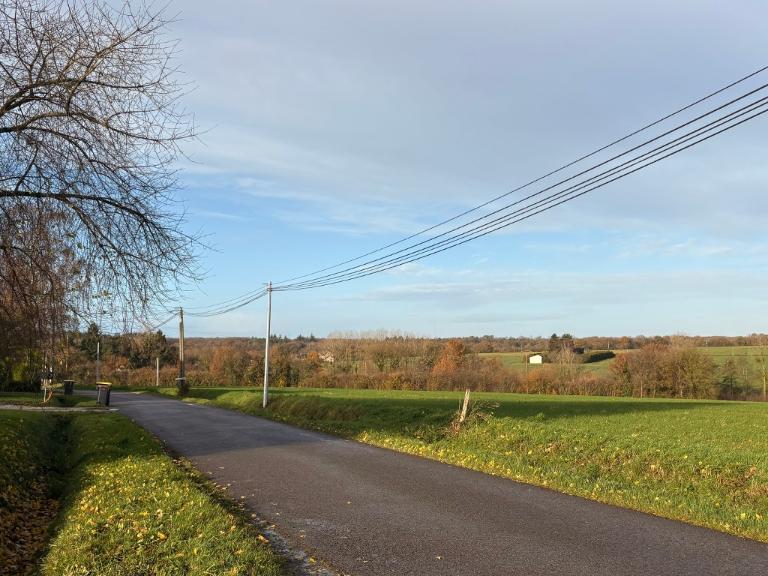 Présentation de la commune de Chanteloup : de pierre et de terre