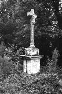 Croix monumentale, Brohes (Kergrist)