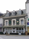 Hôtel-restaurant, 9 Place de l'Eglise (Saint-Jouan-des-Guérets)