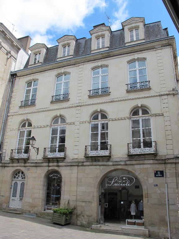 Hôtel dit hôtel Saint-Georges, 11, 11 bis rue des orfèvres ; 13 place Valencia (Vannes)