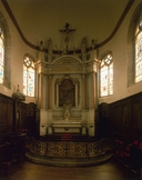 Autel, retable, tabernacle, gradins d'autel (3) (maître-autel, autel tombeau, retable architecturé), église paroissiale Notre-Dame du Roncier (Rostrenen)
