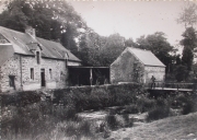 Moulin à farine dit Moulin Neuf de Saint-Michel, actuellement maison (Plouguenast fusionnée en Plouguenast-Langast en 2019)