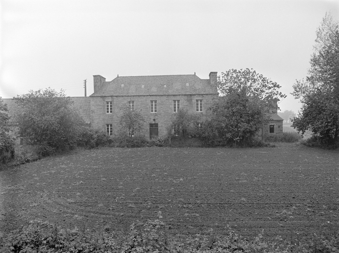 Maison, Lesvoen Izellan (Pleumeur-Gautier)