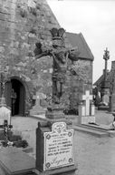 Tombeau, cimetière (Saint-Nicodème)