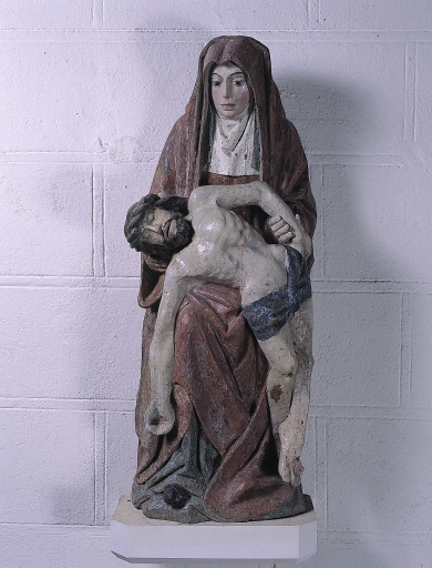 Groupe sculpté de la Vierge de Pitié
