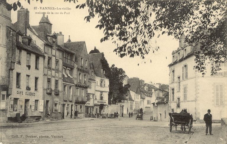 Maison Saint-Yves, 2 rue du Port (Vannes)