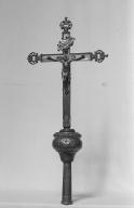 Croix de procession, église paroissiale Saint-Demet (Plozévet)