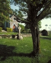 Les églises, chapelles, oratoires, croix de chemin et fontaines de dévotion sur la commune de Les Brûlais