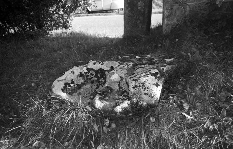 Borne routière, Créac'h Marvail (Trézilidé)